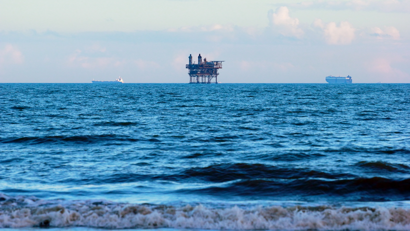 Oil rig viewed from the beaches of the Bolicar Peninsula, Texas